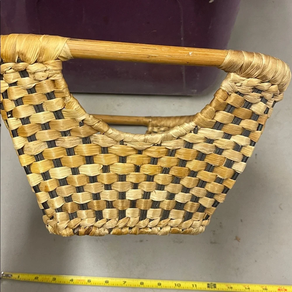 Woven Basket in Natural Brown - Picture 4 of 4